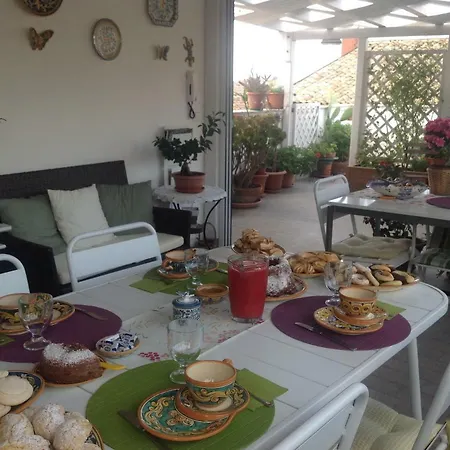 Alojamento de Acomodação e Pequeno-almoço Il Piccolo Attico Caltagirone