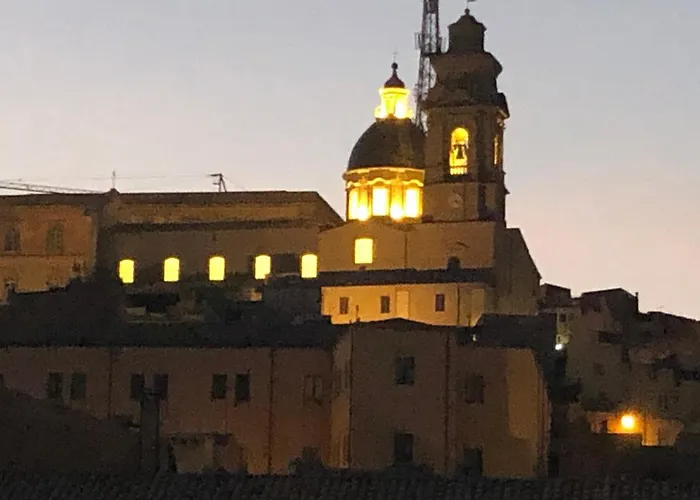 Oda ve Kahvaltı Il Piccolo Attico Caltagirone