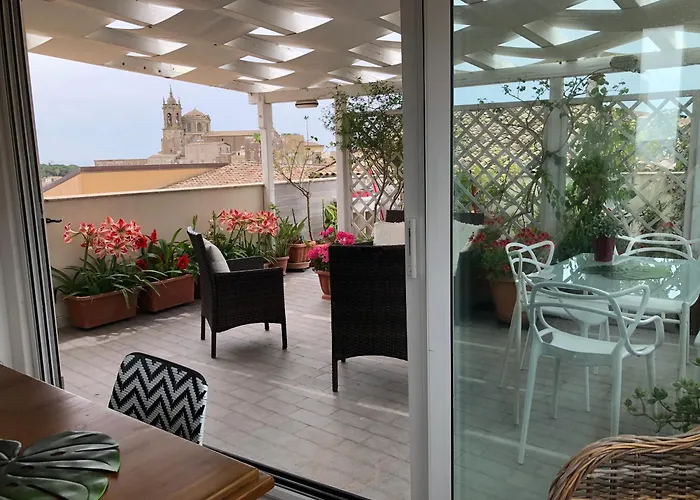Il Piccolo Attico Oda ve Kahvaltı Caltagirone