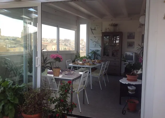 Oda ve Kahvaltı Il Piccolo Attico Caltagirone