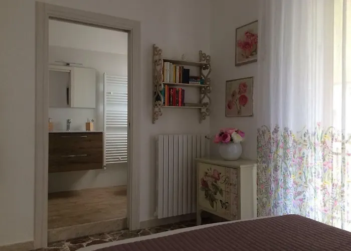 Il Piccolo Attico Oda ve Kahvaltı